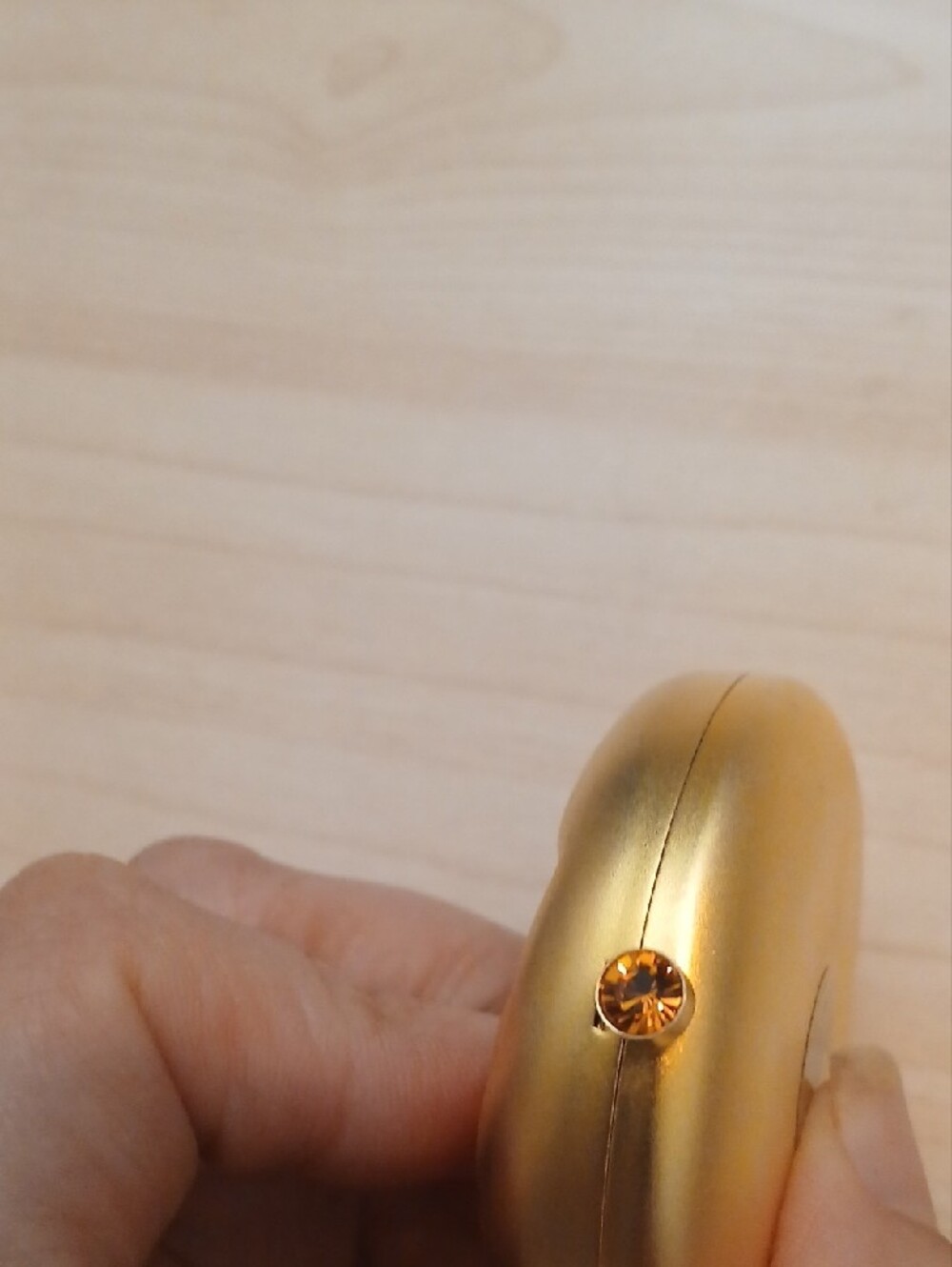Estee Lauder November Angel Compact - Picture 4 of 5